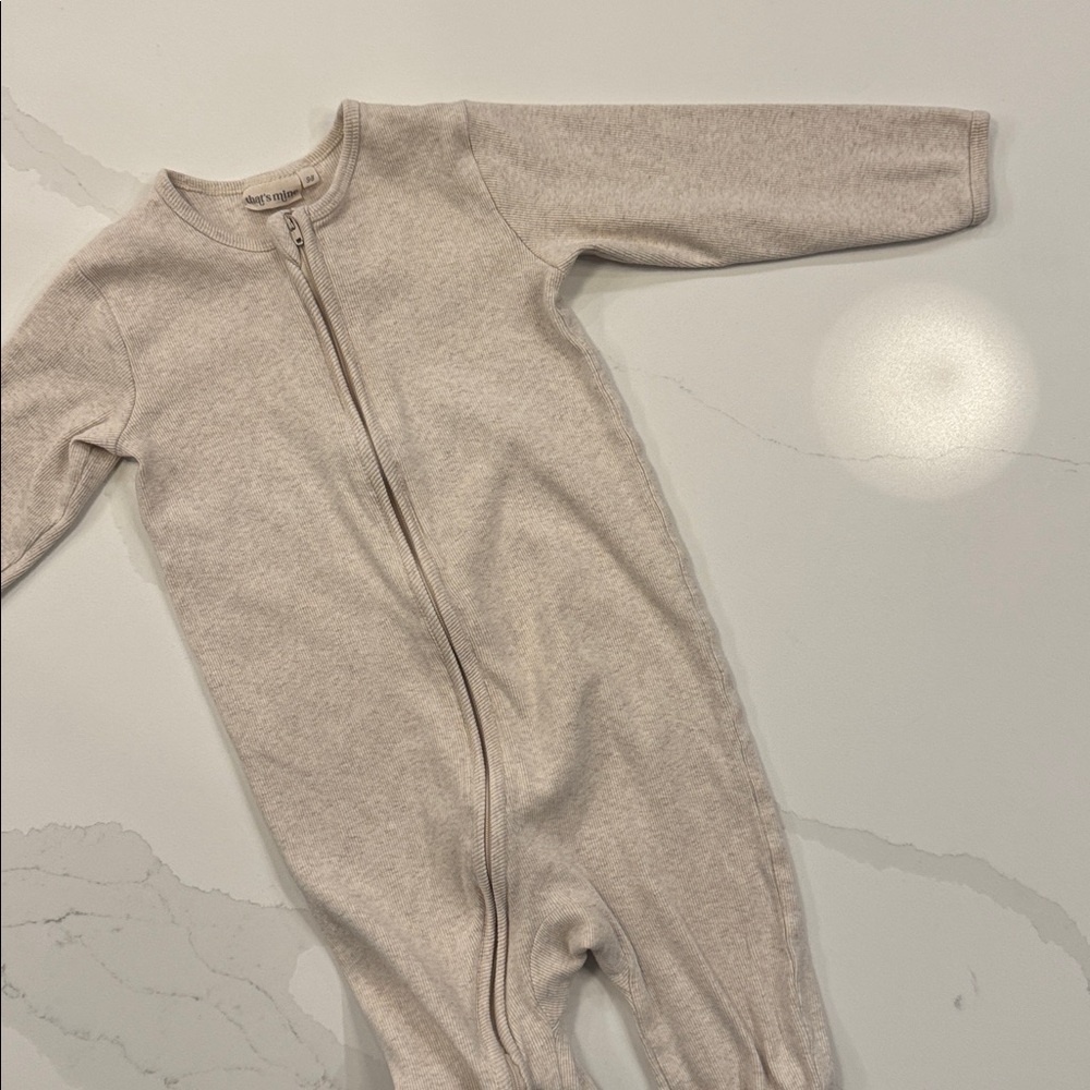 Charming Ribbed Cream Footie